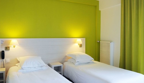 Habitación con 1 cama doble o 2 individuales (Touristique)