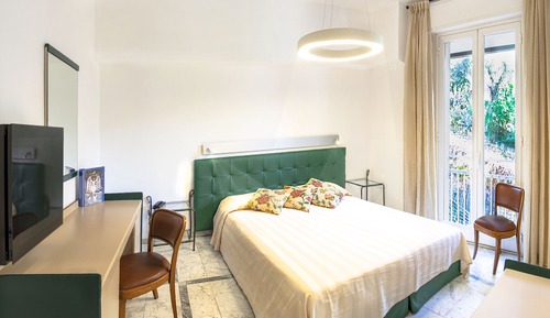 Habitación familiar, varias camas, no fumadores (2 queen and 1 single bed)