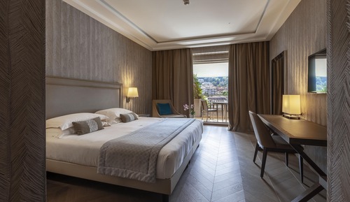 Habitación clásica con 1 cama doble o 2 individuales