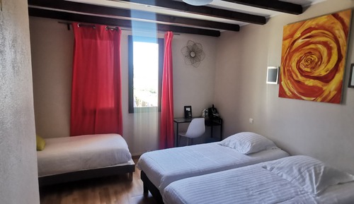 Habitación triple clásica