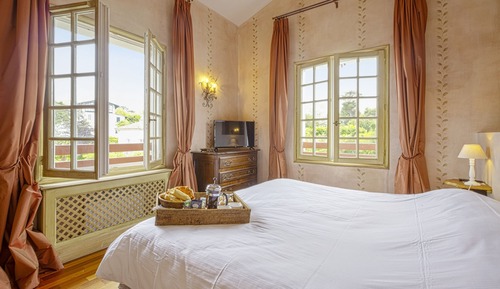 Superior Suite