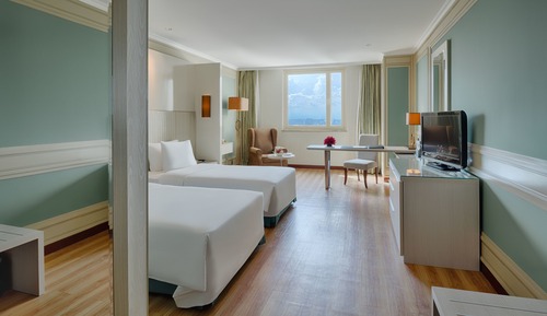 Habitación Deluxe con 1 cama doble o 2 individuales, vistas a la ciudad