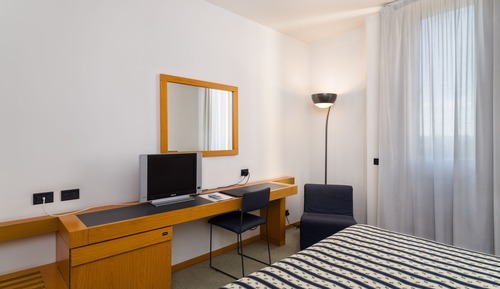 Habitación triple (Triple occupancy)