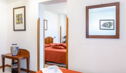 Habitación cuádruple económica