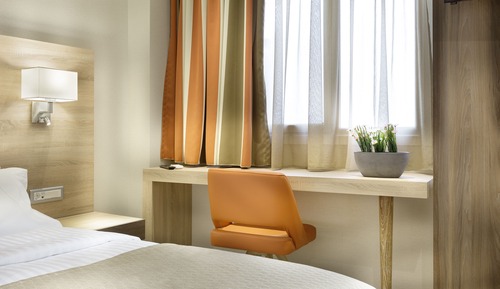 Habitación con 1 cama doble o 2 individuales