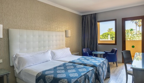 Habitación clásica doble, vistas al jardín ((2 adults))