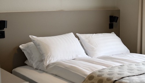 Double Room, Basement