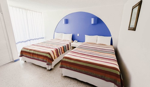 Habitación estándar, balcón, vistas a la piscina