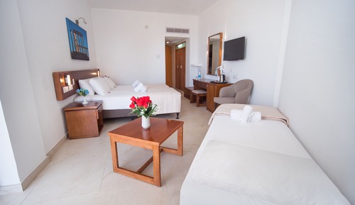 Habitación estándar, 1 cama doble o 2 individuales, balcón, vistas al mar