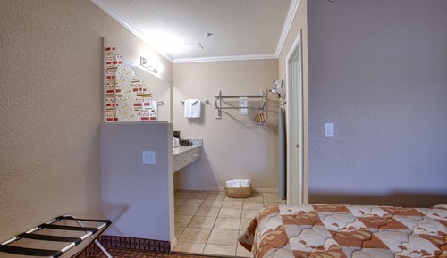 Habitación individual, 2 camas de matrimonio, junto a la piscina