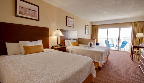 South Building -Deluxe Efficiency, No View, 2 Queen Beds & Sofa