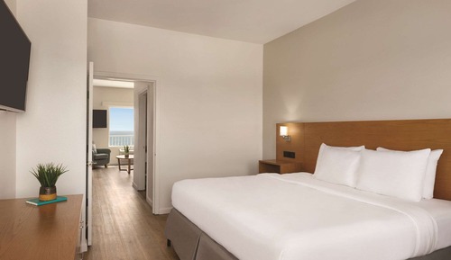 Suite, 1 habitación, accesible para personas con discapacidad, no fumadores (Roll-in Shower)