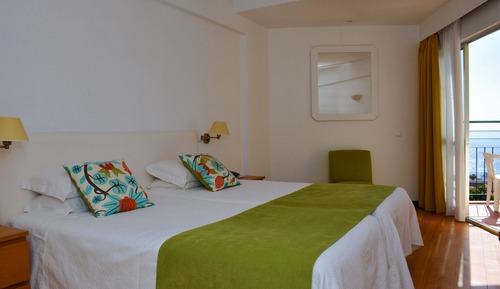 Apartamento familiar, 1 habitación, vistas parciales al mar