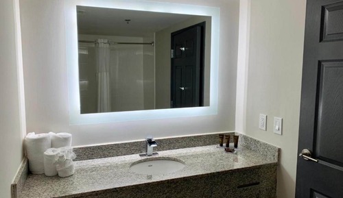 Habitación, 2 camas de matrimonio, accesible para personas con discapacidad, no fumadores (Mobility)