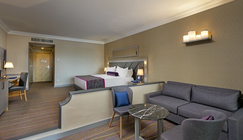 Junior Suite Room with Garden View
