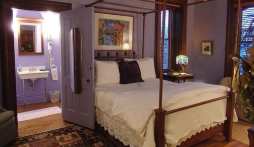 The Love Nest 