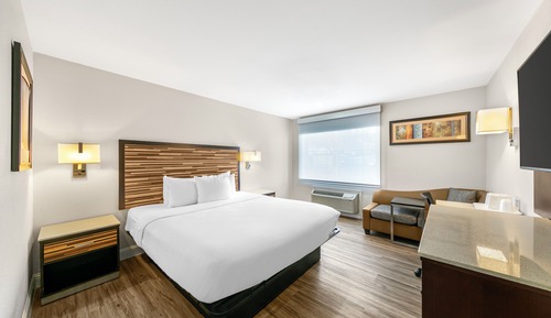 Habitación, 1 cama de matrimonio grande, accesible para personas con discapacidad (Efficiency)