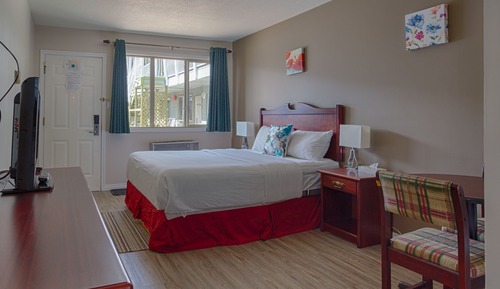 Suite, 1 cama de matrimonio, cocina básica