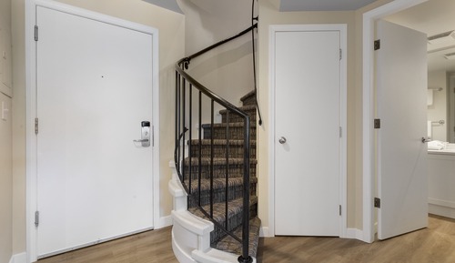 Apartamento, 2 habitaciones ( + Lofts Unit 302 )