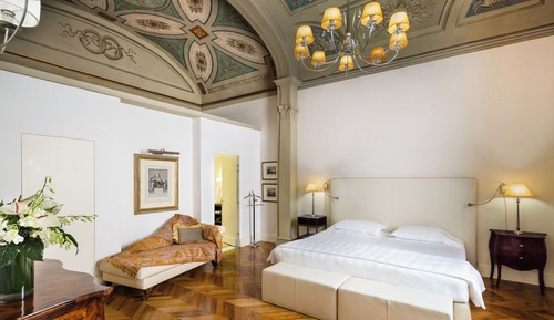 Santa Croce Royal Suite - Kids & Teens Free