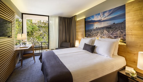 Room for 2+1