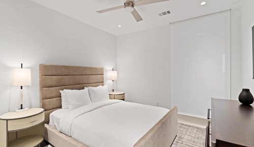 Apartamento de lujo, varias camas, balcón