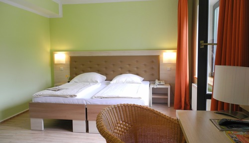 Habitación estándar con 1 cama doble o 2 individuales