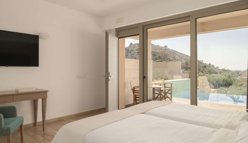 Suite junior, piscina privada, vistas al mar