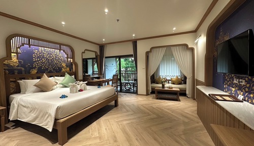 Grand Deluxe Room