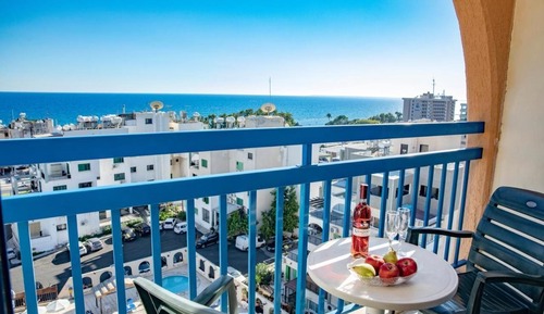 Habitación familiar, vistas al mar