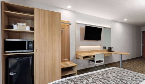 Suite estudio, 1 cama de matrimonio, no fumadores (Mobility/Hearing Impaired)