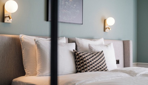 Suite, varias camas, balcón