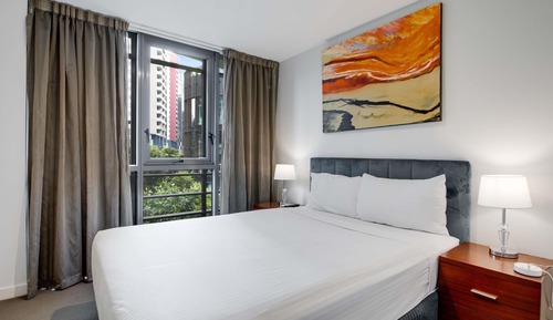 Estudio, 1 cama de matrimonio, balcón