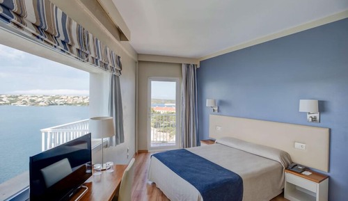 Habitación doble superior, balcón, vistas al mar