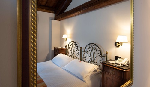 Habitación económica, 1 cama de matrimonio, no fumadores (Twin bed on request)