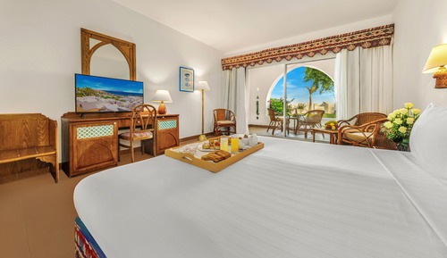 Sultan Queen or Twin Room - Pool View & Panoramic Sea View