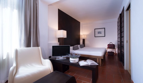 Junior Suite with Jacuzzi