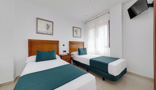 Habitación familiar, 2 habitaciones, balcón, vistas al jardín
