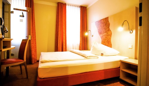 Habitación individual Confort (Queen Bed)