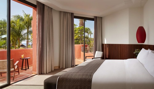 Suite, vistas al jardín (Extra Bed, 3 Adults and 1 Child)
