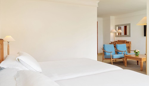 Suite junior, vistas parciales al mar (Single Use)