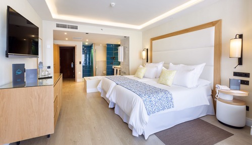 Habitación Deluxe, vistas al mar (2 adultos y 2 niños)