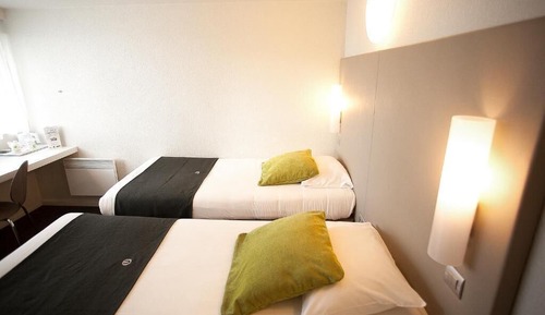 Habitación clásica con 1 cama doble o 2 individuales