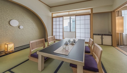 Habitación (Japanese Hilton Deluxe)