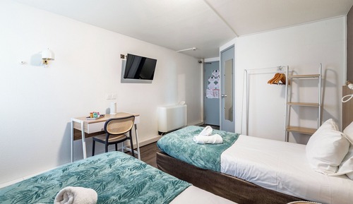 Habitación clásica con 2 camas individuales