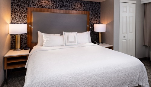 Estudio, 1 cama de matrimonio grande con sofá cama