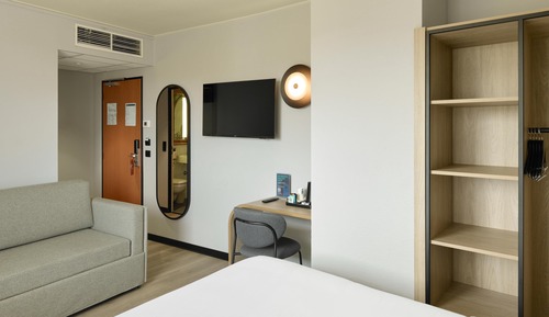 Habitación estándar, 1 cama de matrimonio con sofá cama