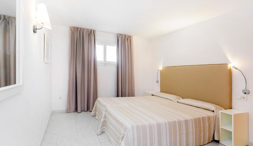 Apartamento familiar, 2 habitaciones, balcón
