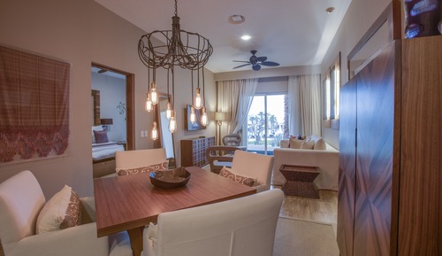 Suite, vistas al mar, en una planta alta (with Butler Service)
