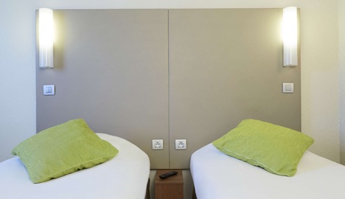 Next Generation, Habitación, 2 camas individuales